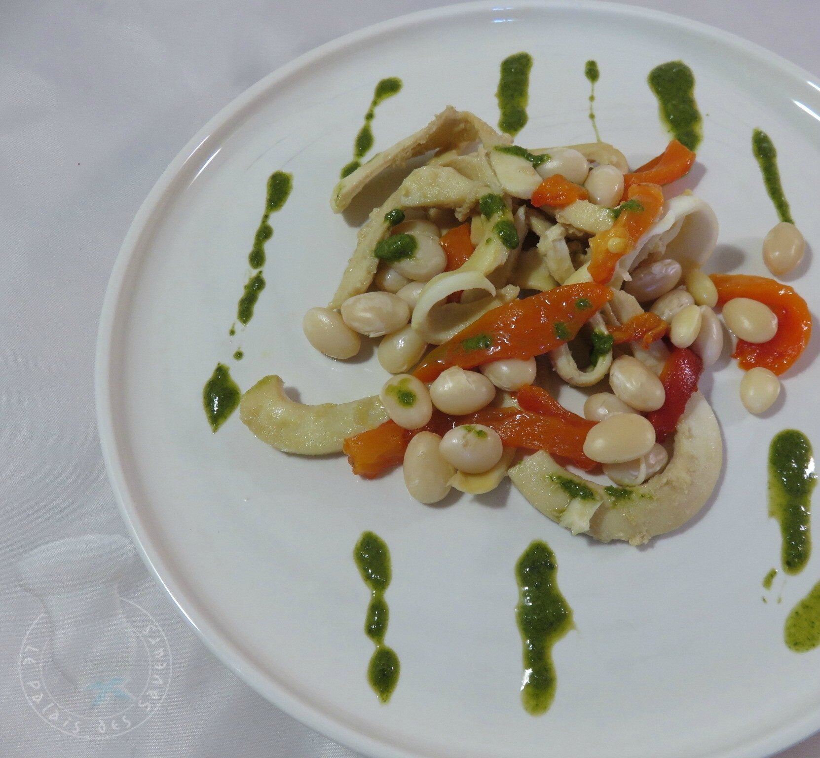 Tagliatelles de seiche, haricots blancs et poivron grillé