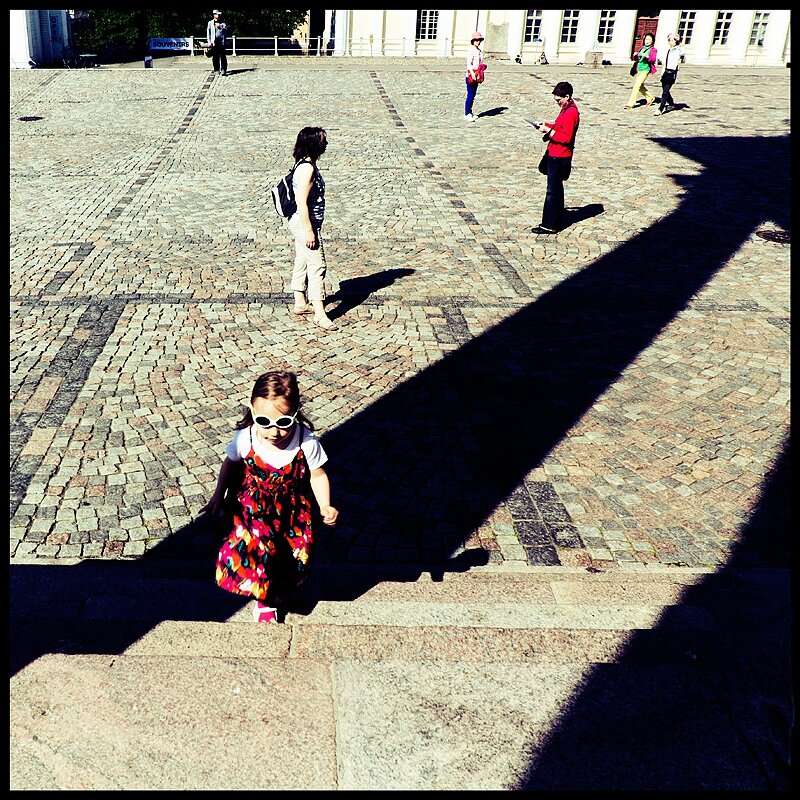 13-Helsinki-Shadow