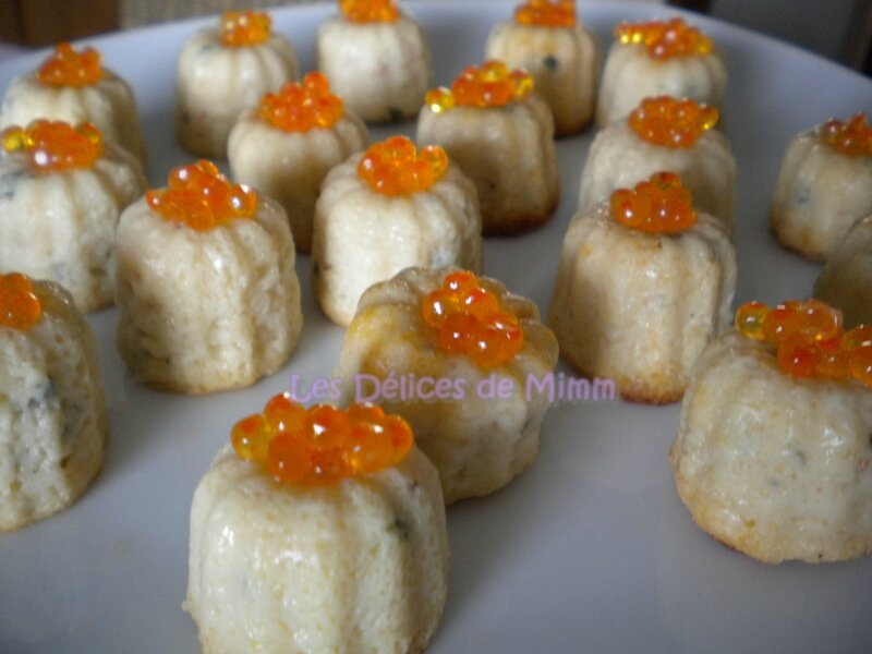 Petits cannelés crabe, ciboulette et œufs de truite