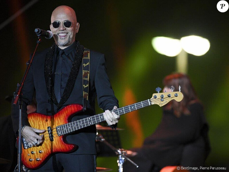 Pascal Obispo invité des 130 ans de la Tour Eiffel sur France 2 002