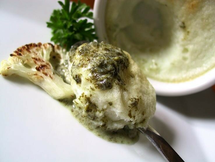 Mousse de chou-fleur, coulis de persil citronné