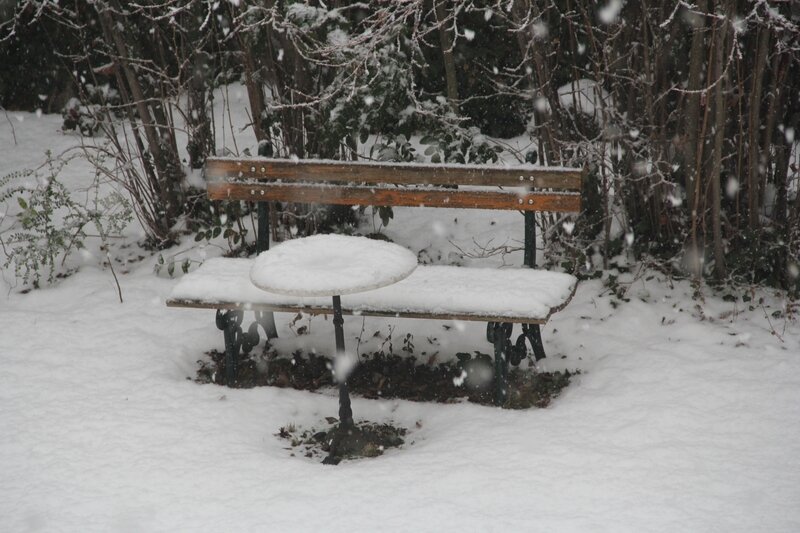 IMG_5850 banc table marbre ss neige ABien