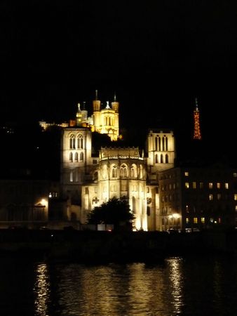 Lyon by night (2)