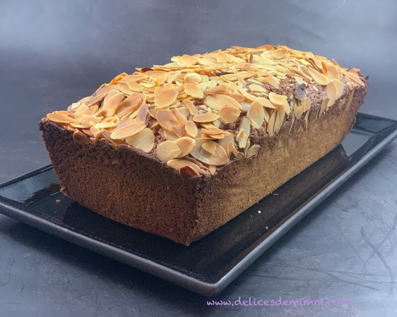 Cake à la pâte d'amandes 2