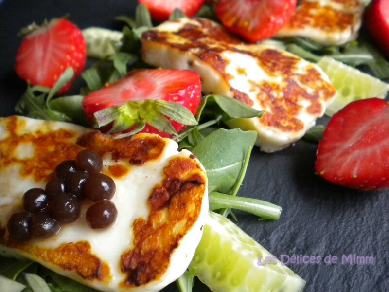 Salade de halloumi, roquette, fraises et caviar de concombre 4