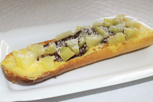 Tartine-de-pain-perdu-exotique-choco-coco-et-ananas