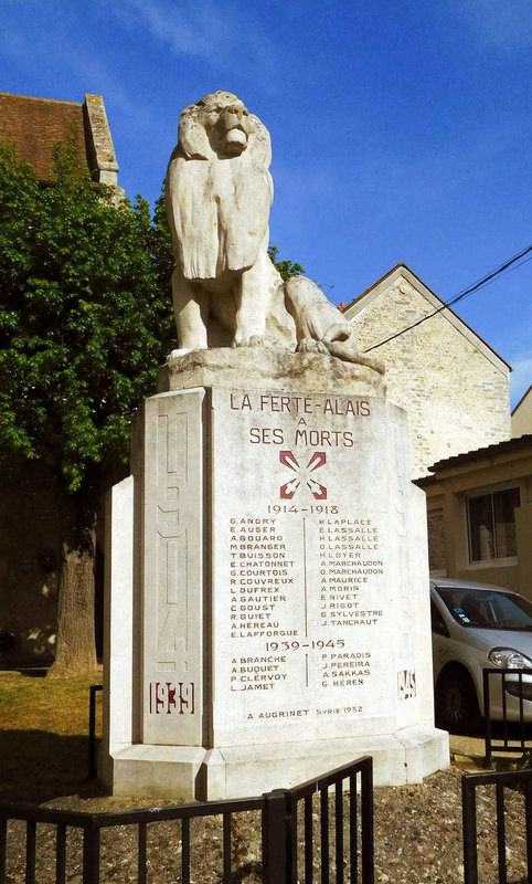 Monum 91-lafertealais_59db8f4311d43