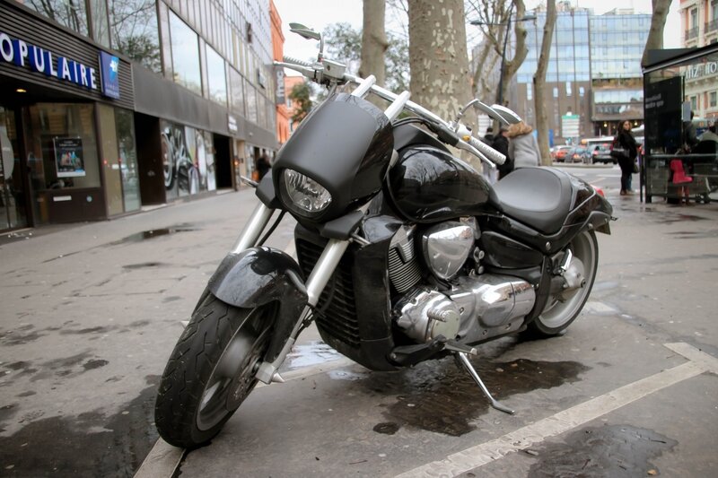 Suzuki Intruder