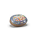 A rare Imperial-tribute painted enamel '<b>European</b> <b>subject</b>' oval snuff box and cover, Qianlong mark and period