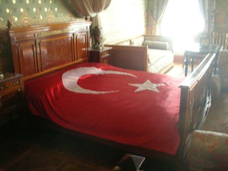 Lit de mort d'Atatürk