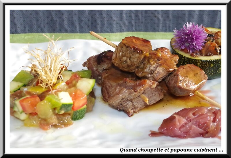 BROCHETTES D'ONGLET DE VEAU AU RATAFIA CHAMPENOIS, COURGETTES ET TOMATES EN DEUX FACONS-3735