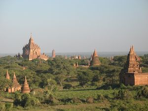 Bagan_temples_6