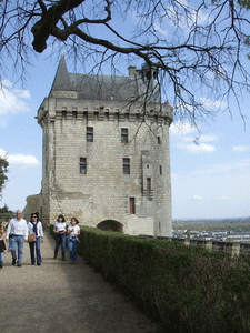 chinon4