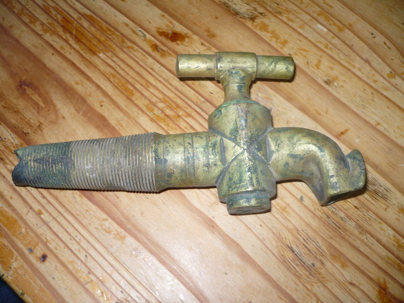 La cigale enchantée c'est JASON