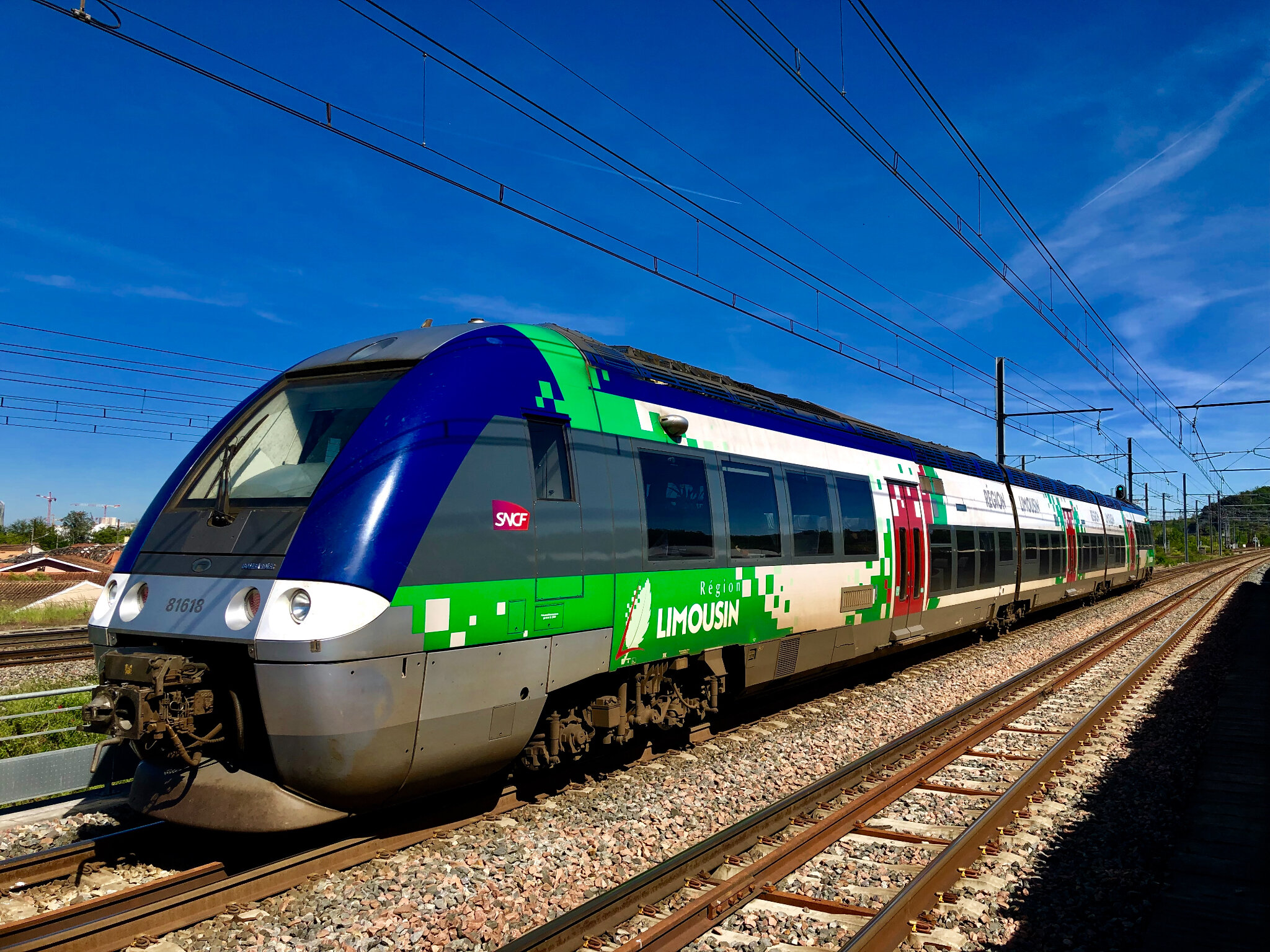AGC livrée Limousin, donc Nouvelle-Aquitaine ! gare de Cenon (33)