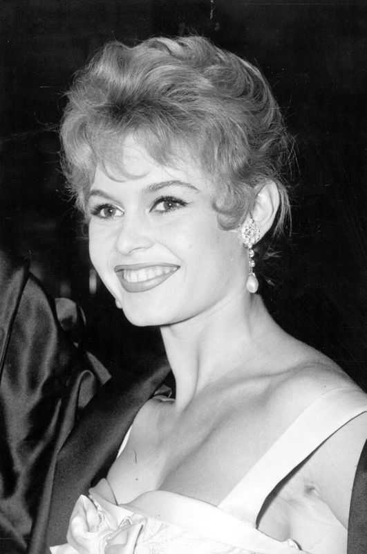 1956-10-29-londres-empire_theatre-010-4