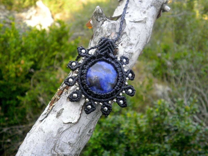 collier-collier-ethnique-pierre-de-sodalite-18055046-p1180890-jpg-78861a-397b5_big