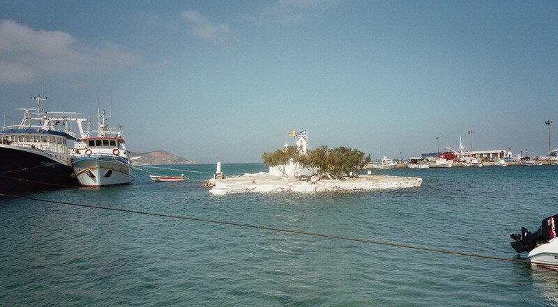 NAXOS ( le Port )