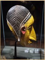 Lisbonne-museu de ethnologia-femme profil-VdM