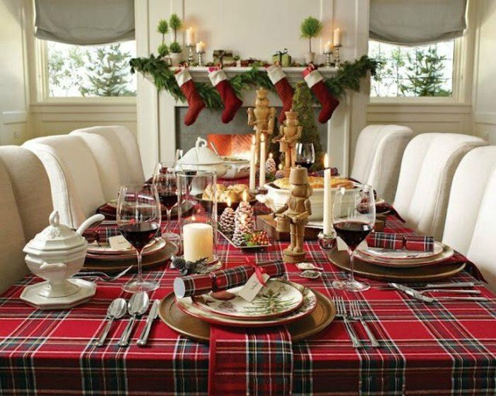 idee-deco-table-noel-deco-de-table-pour-noel-carré