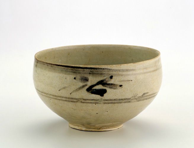 Bowl, late 13th-14th century. Trân dynasty. Vietnam