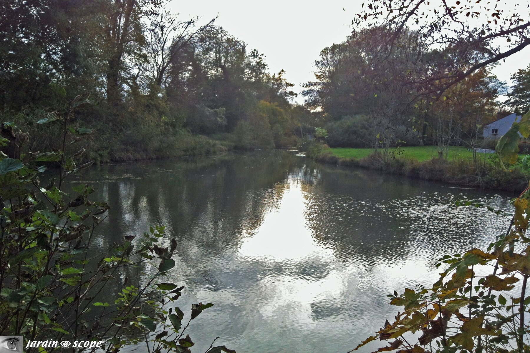 La Bionne à Boigny à l'entrée de l'automne