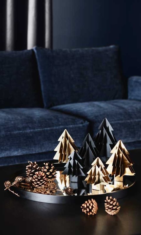 black_xmas_tree_decor