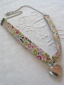 Collier_Fairford_anis_bis