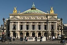 220px-Paris_Opera_full_frontal_architecture,_May_2009