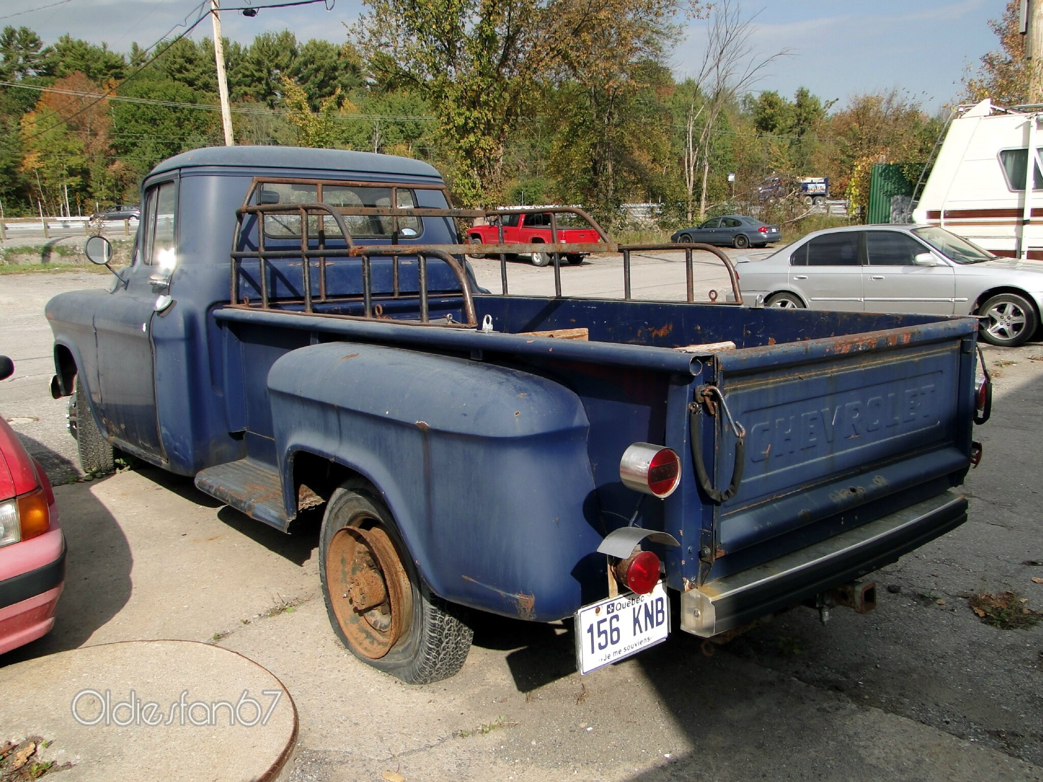 chevrolet-3200-stepside-1956-b