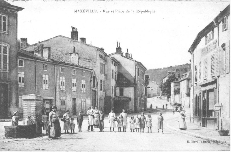 03 - 1900 3360 34 rue de la Republique