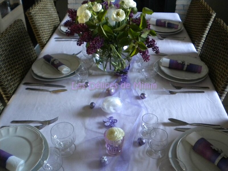 Table poétique de Pâques autour du lilas