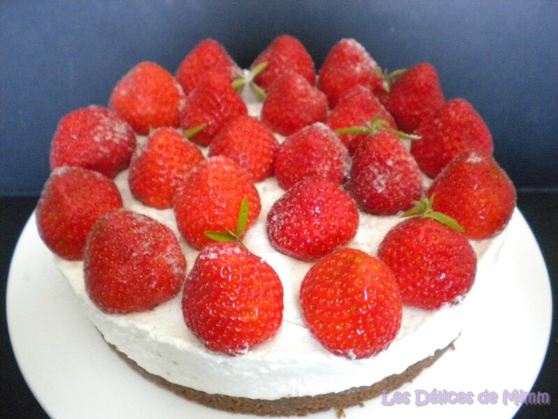 Tarte aux fraises, violettes et mascarpone (sans cuisson) 3