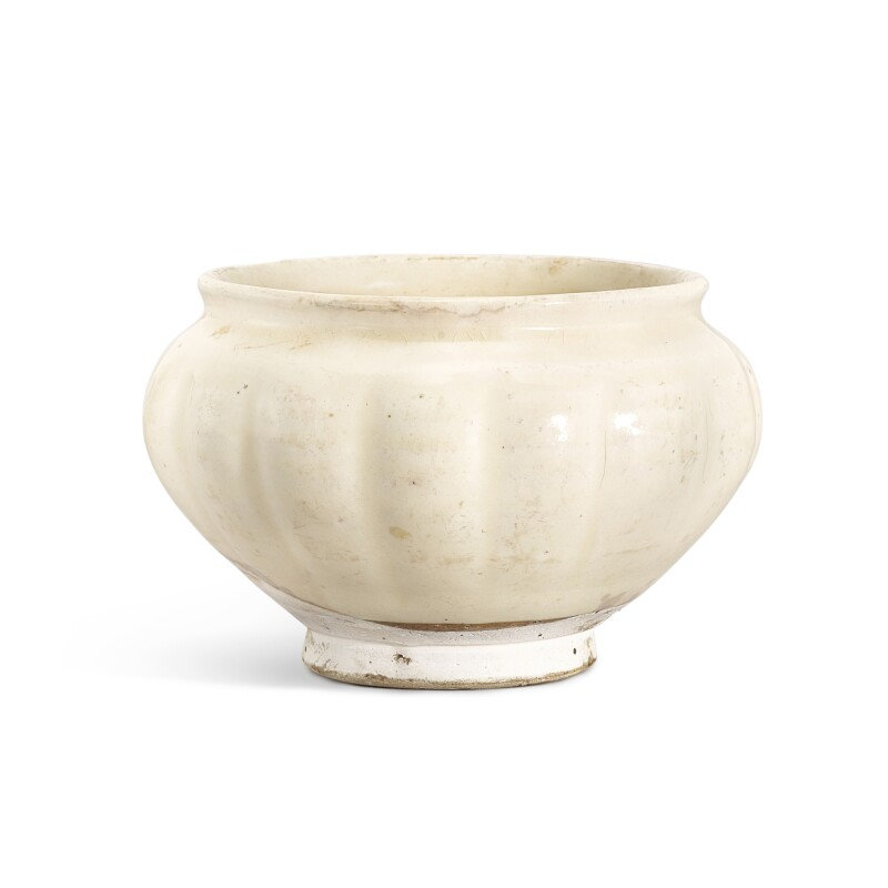 A white-glazed lobed bowl, Northern Song dynasty