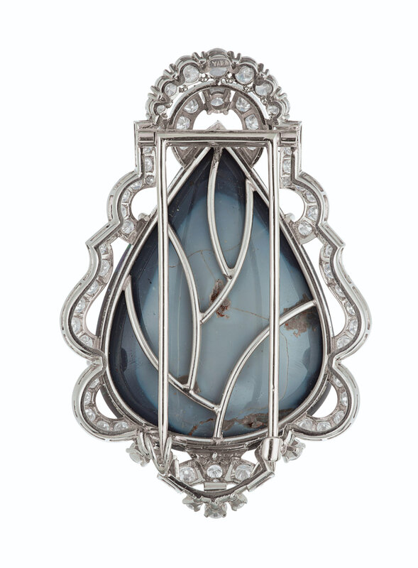 2020_NYR_18991_0347_002(the_sydney_queen_black_opal_and_diamond_brooch_and_two_unmounted_black_d6296107024836)