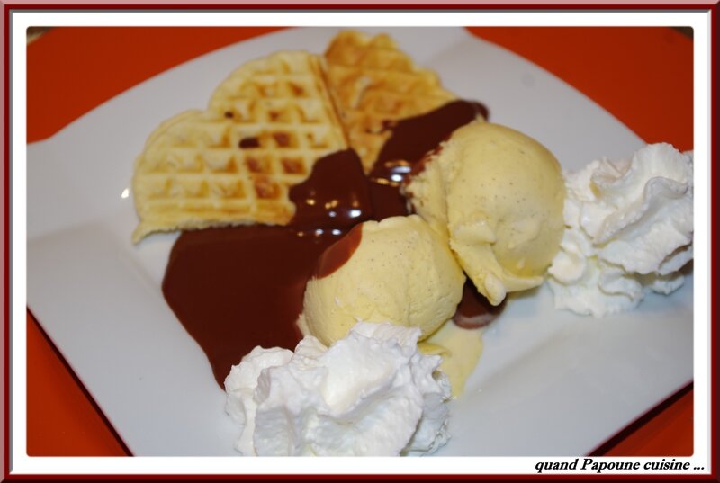 gauffre Lorraine, chocolat chaud et crème chantilly à la mirabelle-18