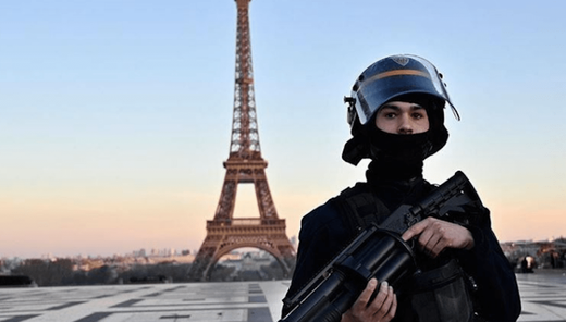 french_armed_police_lockdown_e