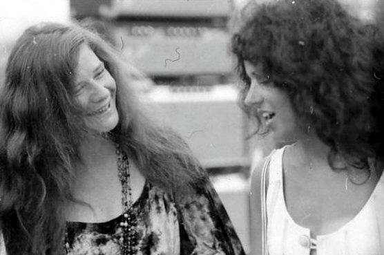 Janet Joplin and Grace Slick in 1969