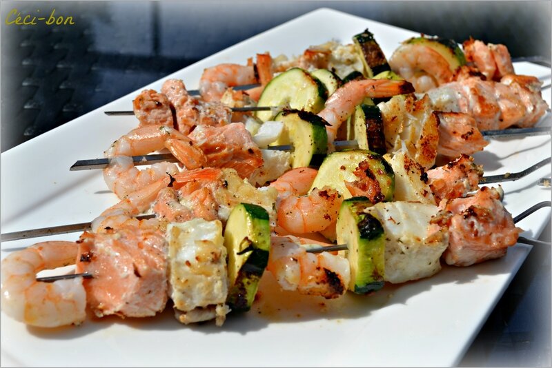 Brochettes_poissons_courgettes_marin_es