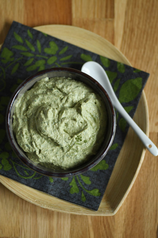 Crème à tartiner végétale ail & fines herbes_1