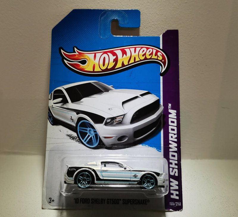 Ford Shelby GT500 Super Snake de 2010 (Hotwheels) (5)