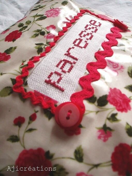 coussin Marimerveille en toile cirée paresse