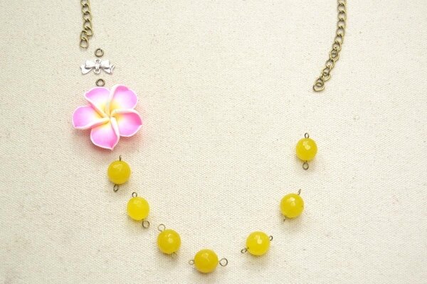 Celebrate-Spring-by-Making-Easy-Necklace-with-Handmade-Polymer-Clay-Plumeria-Bead-step3