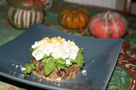 timbale_champi_pomme_roquette_feta