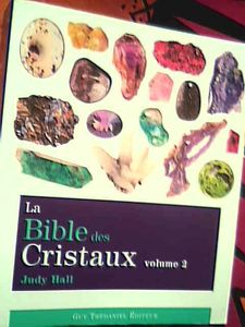 bible_des_cristaux