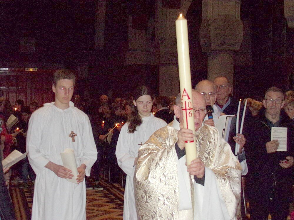 2015-03-26-LE DOULIEU-veillée pascale (19)
