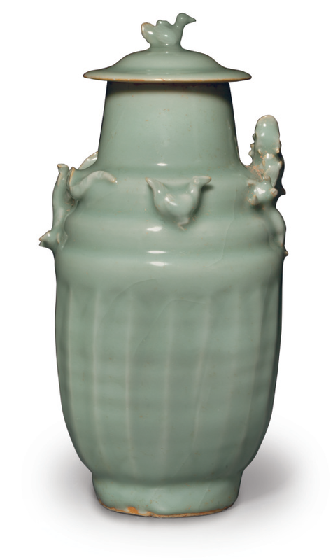 A Longquan celadon 'Dragon' jar and cover, Southern Song dynasty (1127-1279)