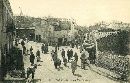 Tlemcen_rue_Kaldoun