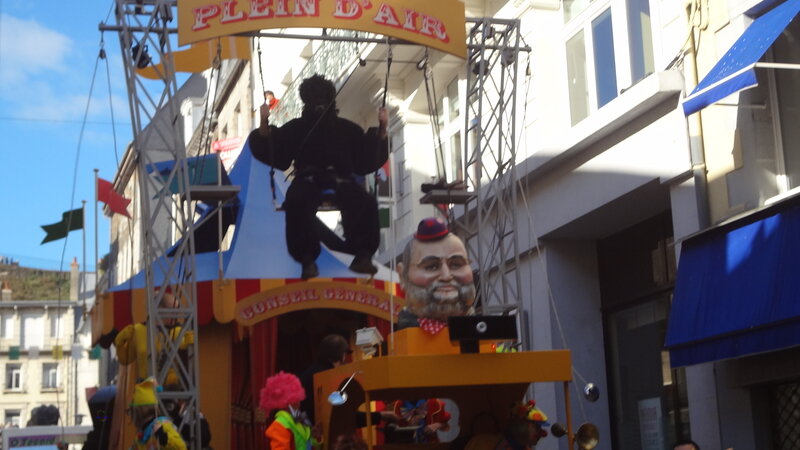 Le_cirque_plein_d_air_1
