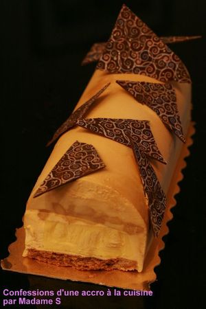 Bûche pommes caramel spéculoos 017